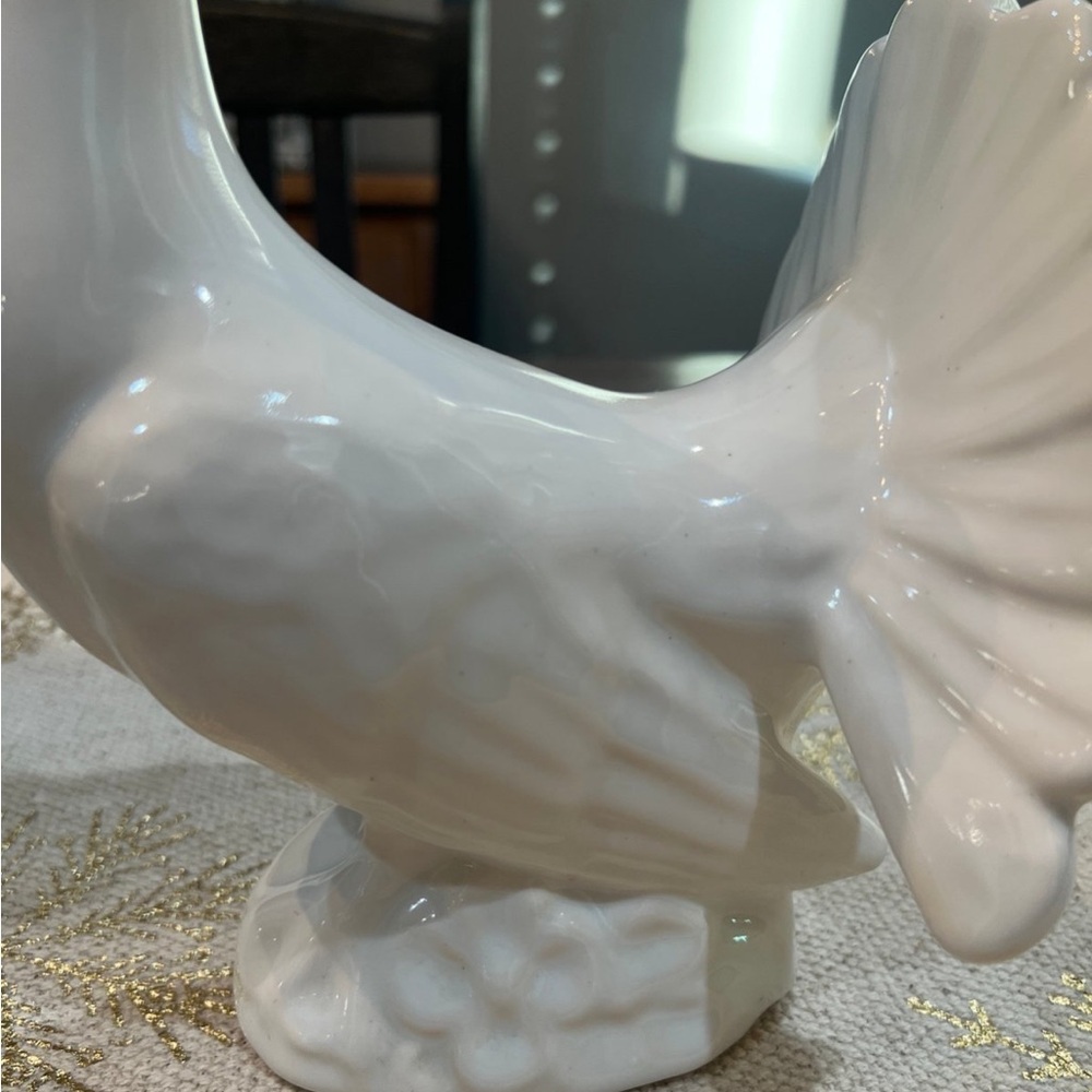 Elegant White Ceramic Bird Figurine - Picture 7 of 12